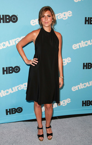 Illustration for article titled Lotsa White After Labor Day At The Entourage Premiere